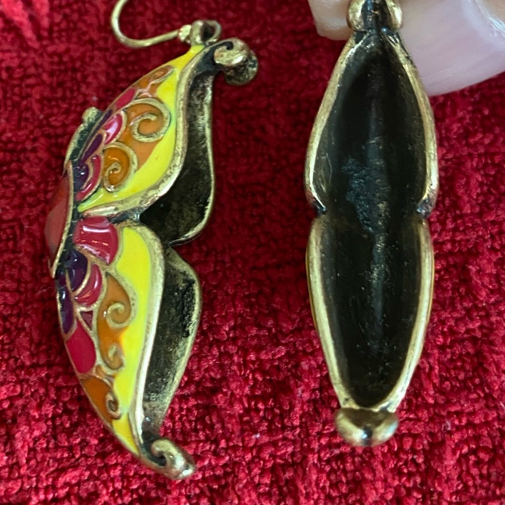 EUC Butterflies Cloisonné Gold Tone Earrings - Picture 3 of 6